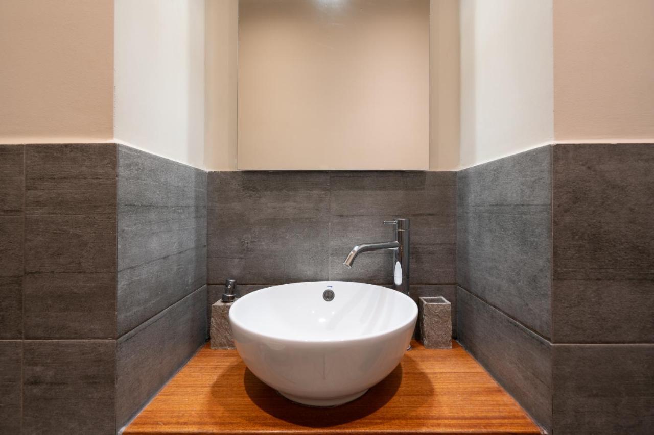 Classy Apartment In Koukaki, Walk To Metro & Acropolis Atenas Exterior foto